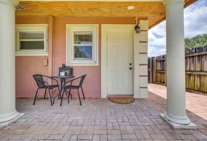 Hollywood Apartment, 5 Mi To Hard Rock Stadium!