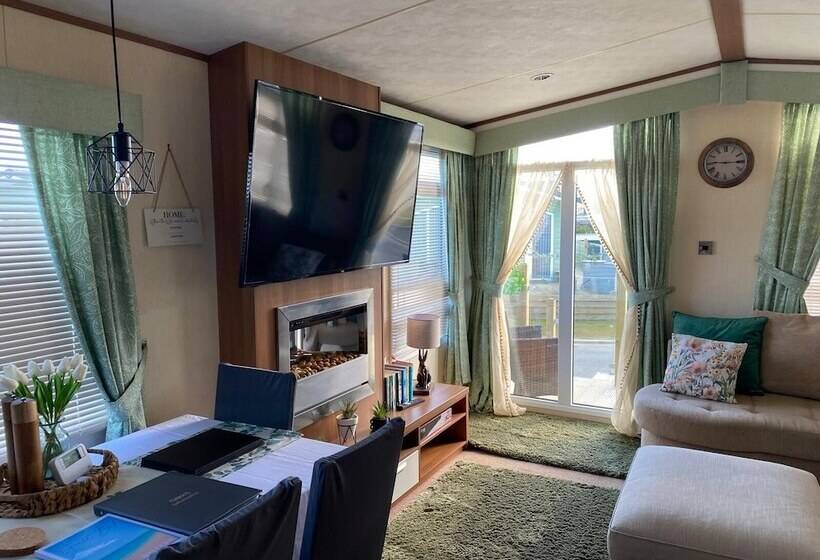 Отель 2 Bed Lodge In Cockermouth