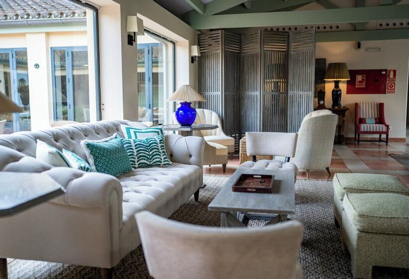 Hotel Hacienda El Alcornocal