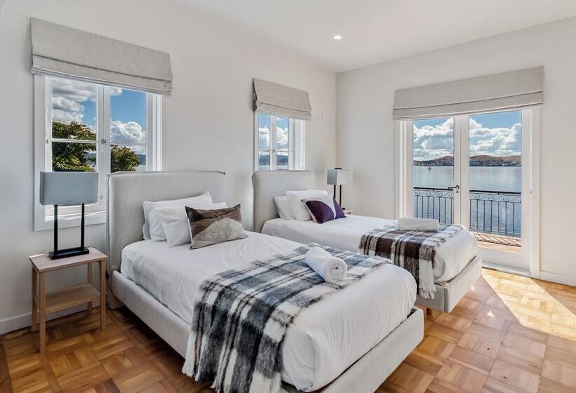 فندق Hakari   Waterfront & Light Filled