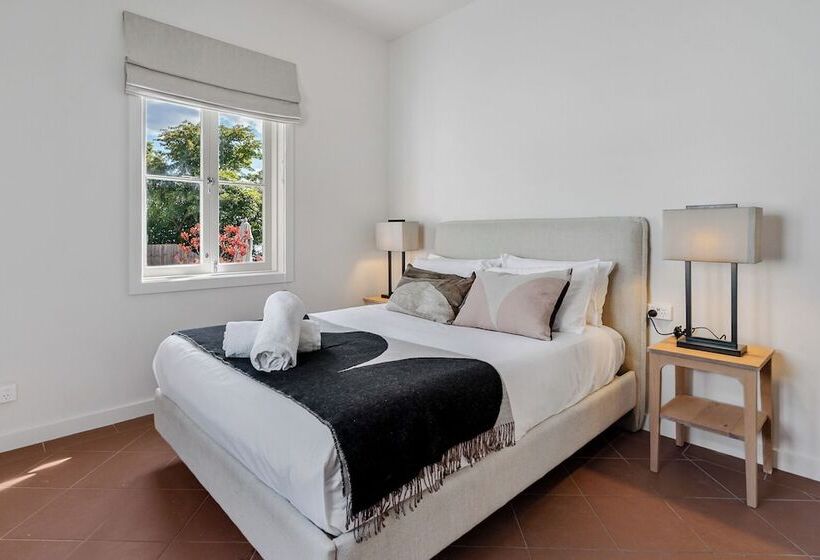 فندق Hakari   Waterfront & Light Filled