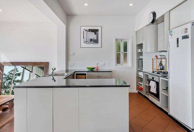 فندق Hakari   Waterfront & Light Filled