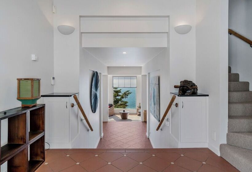 فندق Hakari   Waterfront & Light Filled