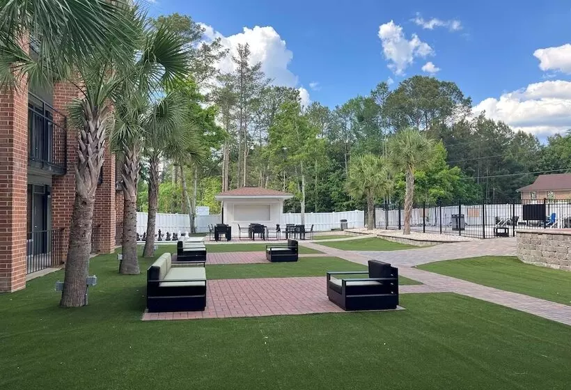 Hotelli Hawthorn Extended Stay By Wyndham Columbia Ft Jackson