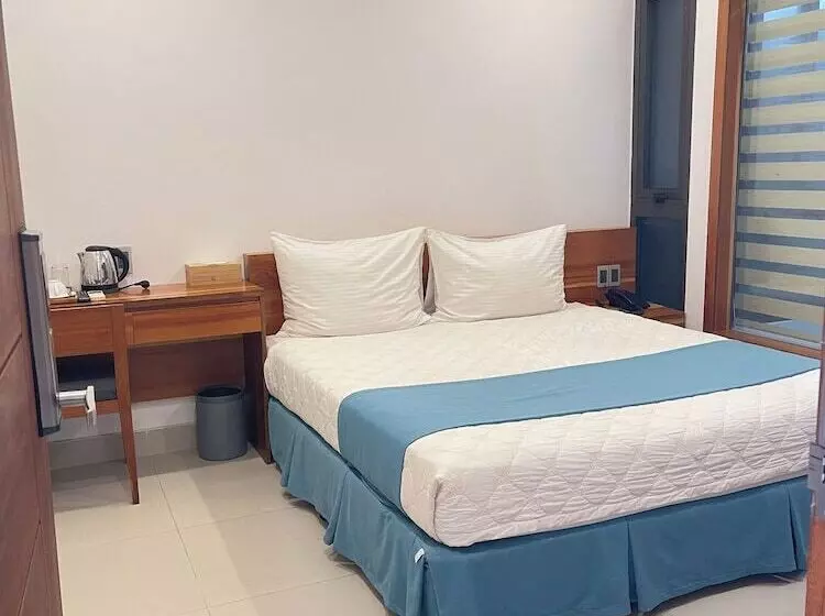 Hong Tuyet Hotel Phu Quoc   By Bayluxury