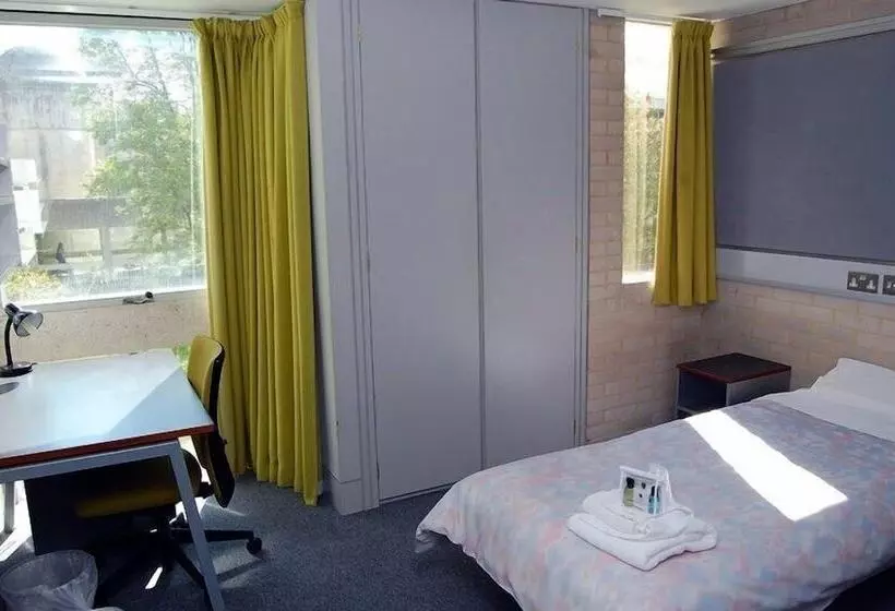 هتل Murray Edwards College