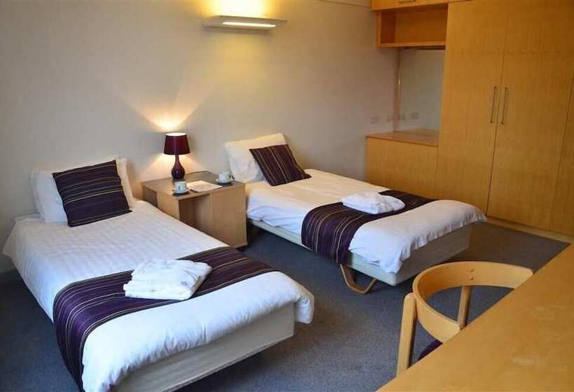 בית מלון כפרי Murray Edwards College