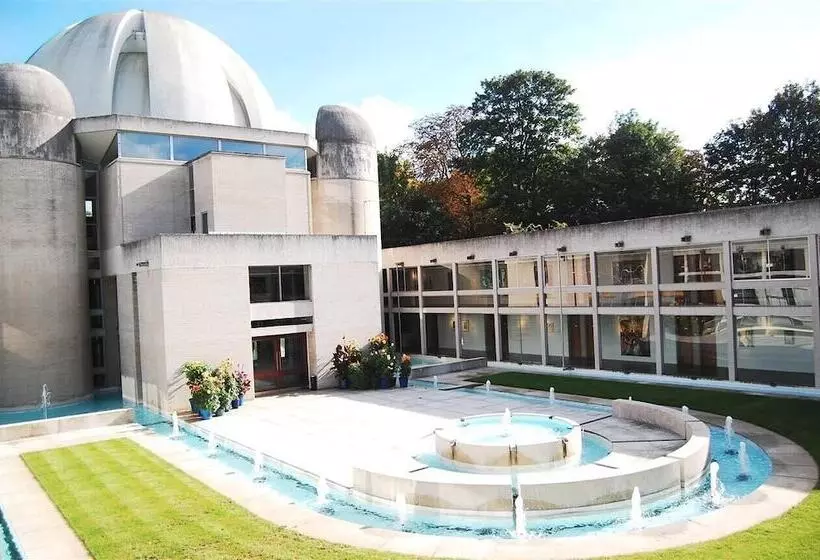 هتل Murray Edwards College