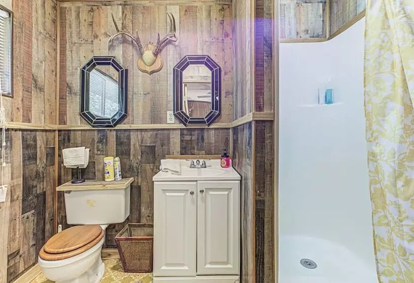 Kingsland Duo 2 Cottages In 1 W/ Lakeview!