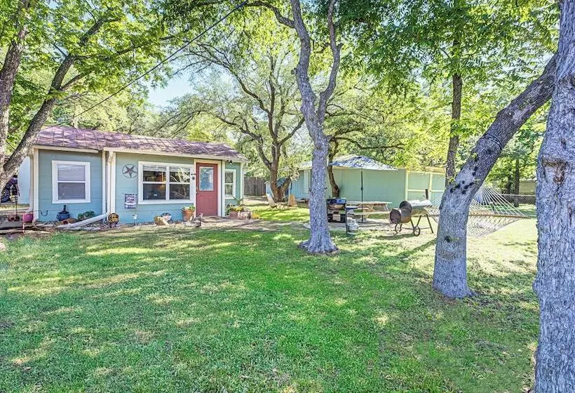 Kingsland Duo 2 Cottages In 1 W/ Lakeview!