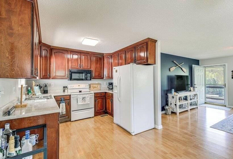 Lynchburg House W/ Lake View With Boat Dock!