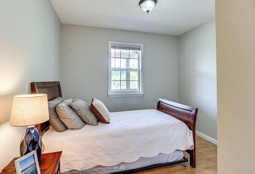 Lynchburg House W/ Lake View With Boat Dock!