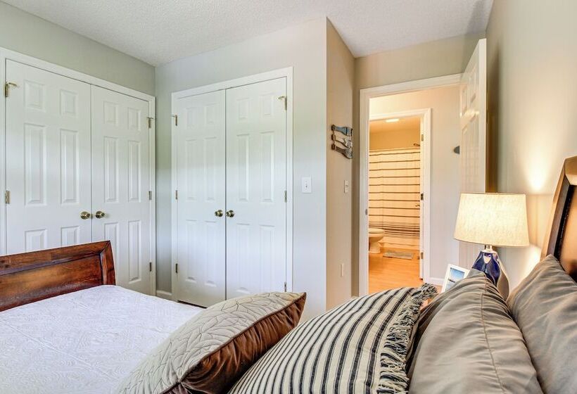 Lynchburg House W/ Lake View With Boat Dock!