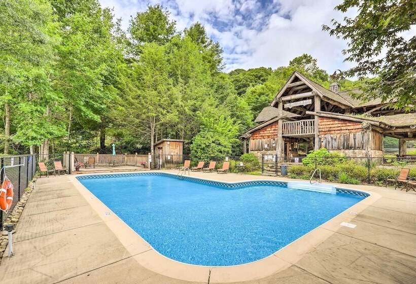 Mars Hill Log Cabin W/ Fire Pit & Resort Amenities