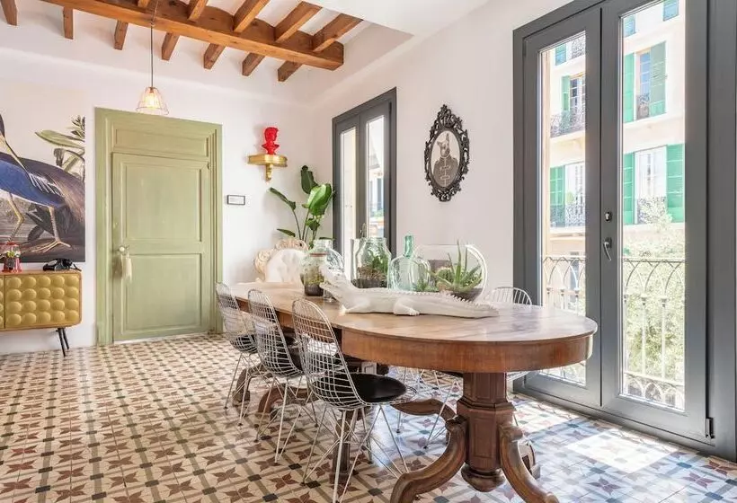 Majatalo Dog Admiral Urban Guest House