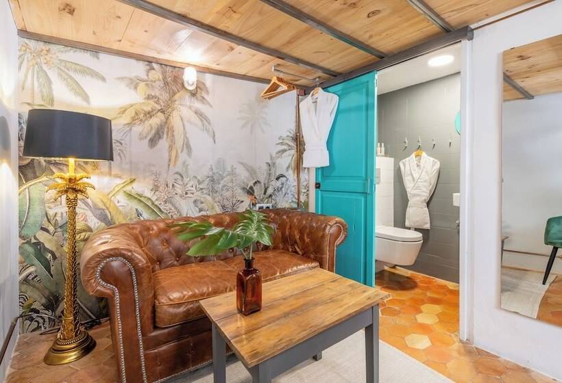 ペンション Dog Admiral Urban Guest House