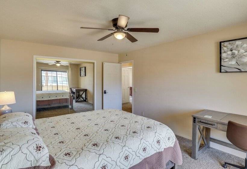 Pet Friendly Bullhead City Home ~ 2 Mi To River!