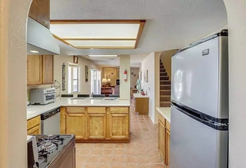 Pet Friendly Bullhead City Home ~ 2 Mi To River!