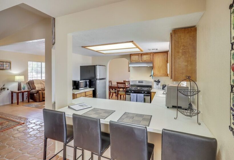 Pet Friendly Bullhead City Home ~ 2 Mi To River!