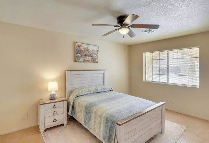 Pet Friendly Bullhead City Home ~ 2 Mi To River!
