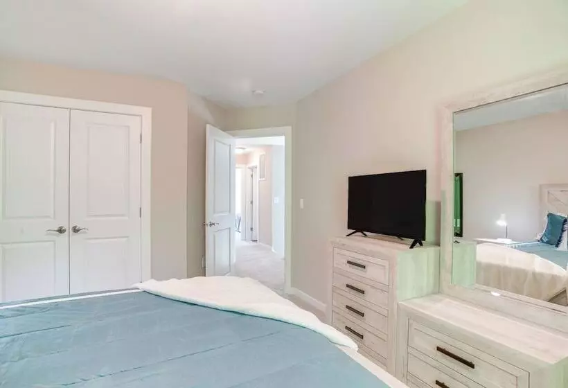 2 Mi To Lake Access: Pet Friendly Bumpass Retreat!