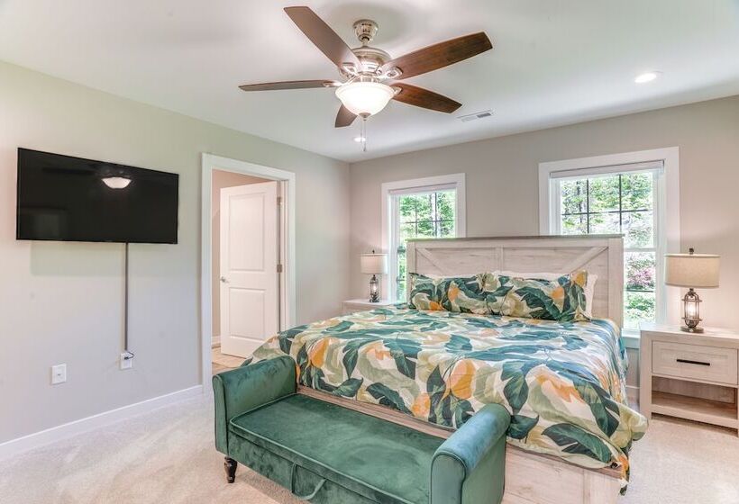 2 Mi To Lake Access: Pet Friendly Bumpass Retreat!