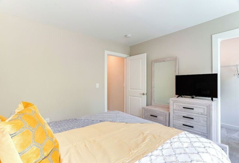 2 Mi To Lake Access: Pet Friendly Bumpass Retreat!