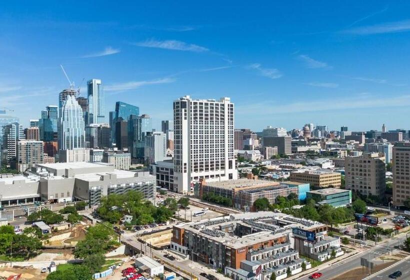 Placemakr Downtown Austin