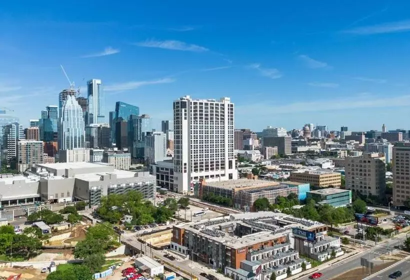 Placemakr Downtown Austin