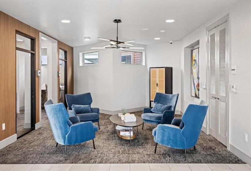 Placemakr Downtown Austin