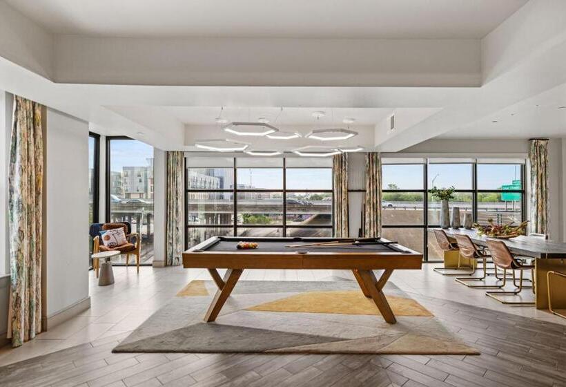 Placemakr Downtown Austin