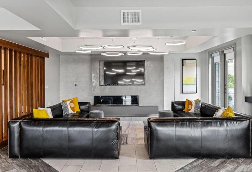 Placemakr Downtown Austin