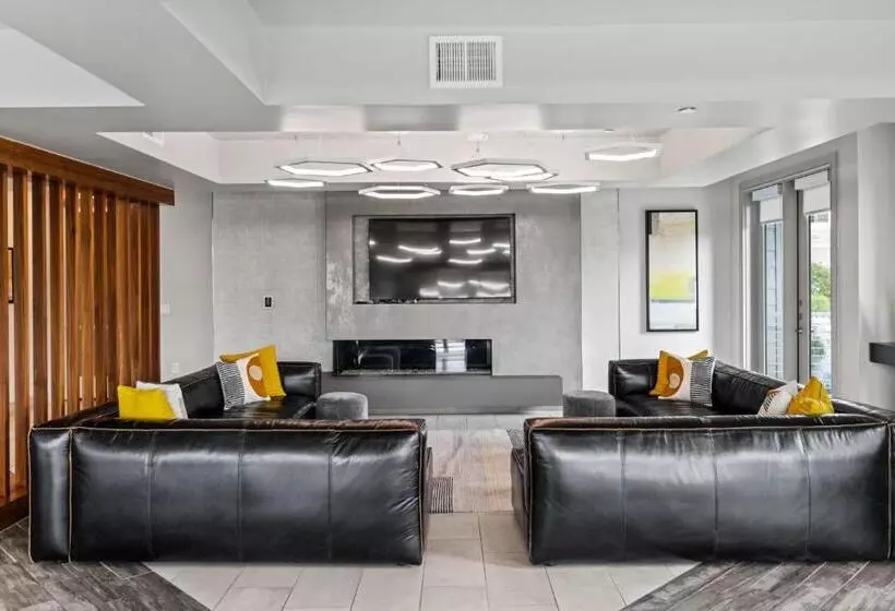 Placemakr Downtown Austin