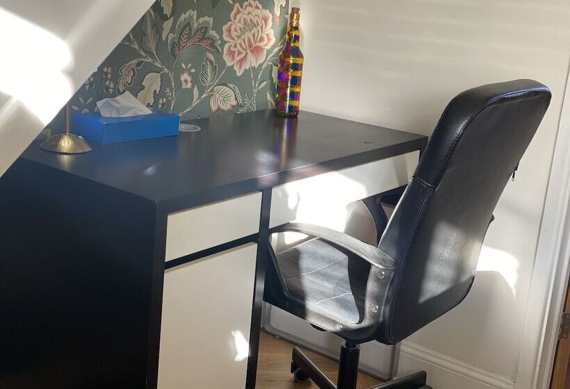 레지던스 Beautiful 3 Bed House In Bedford