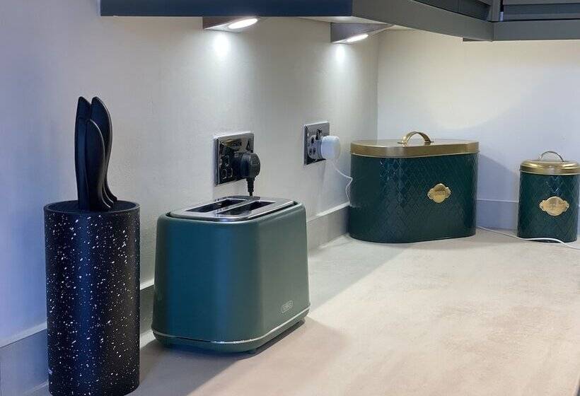 레지던스 Beautiful 3 Bed House In Bedford