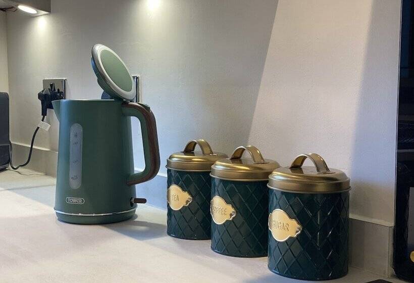 레지던스 Beautiful 3 Bed House In Bedford