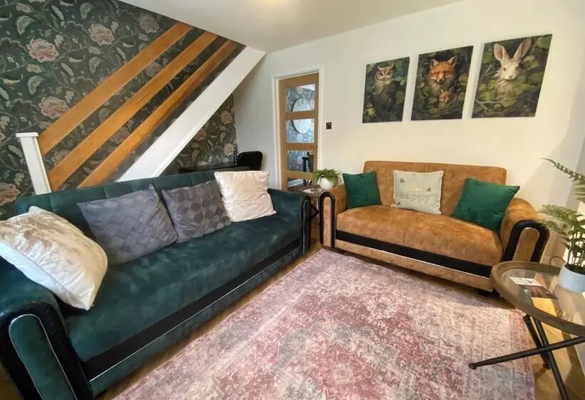 レジデンス Beautiful 3 Bed House In Bedford