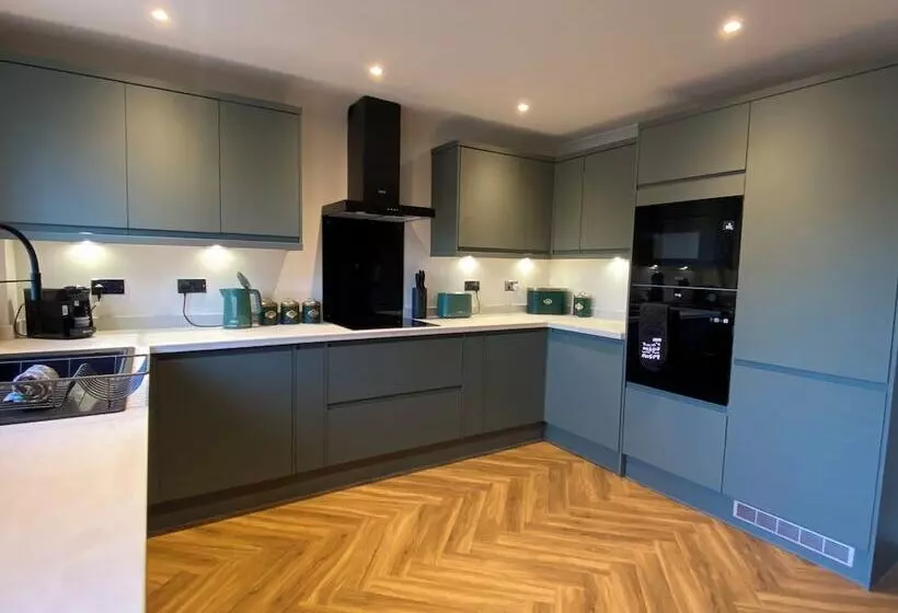 レジデンス Beautiful 3 Bed House In Bedford