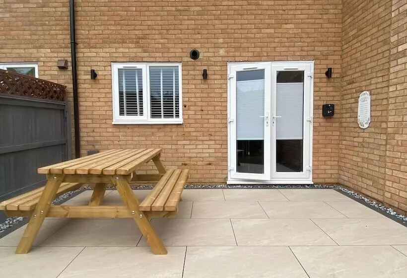 レジデンス Beautiful 3 Bed House In Bedford