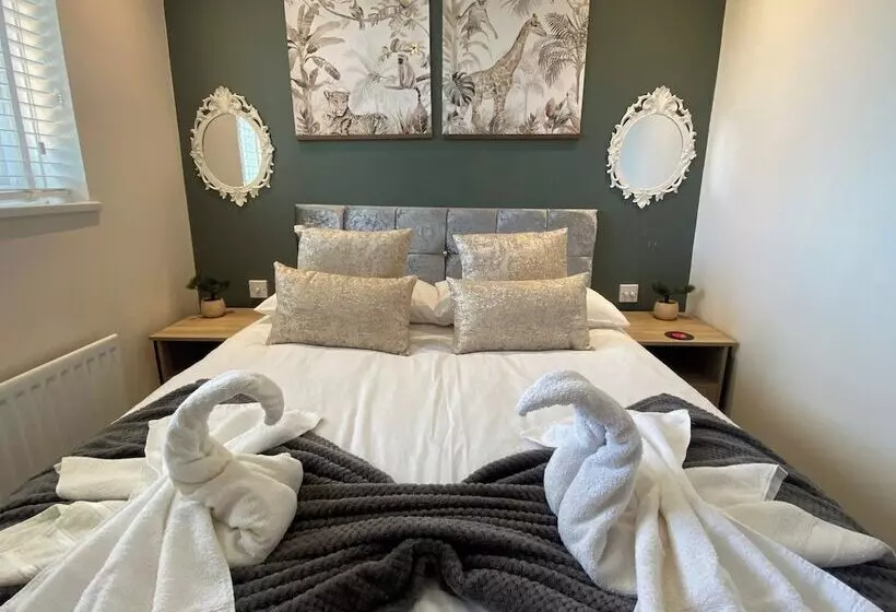 レジデンス Beautiful 3 Bed House In Bedford