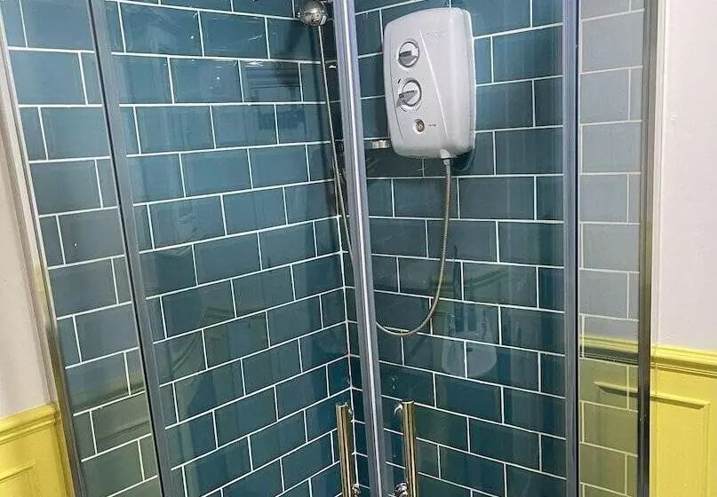 Stunning 2 Bedroomed Cottage