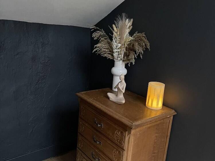 Stunning 2 Bedroomed Cottage