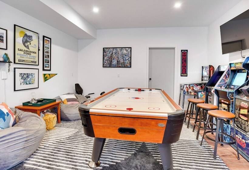 Swanton Retreat W/ Game Room, Hot Tub & Trails!