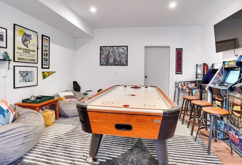 Swanton Retreat W/ Game Room, Hot Tub & Trails!