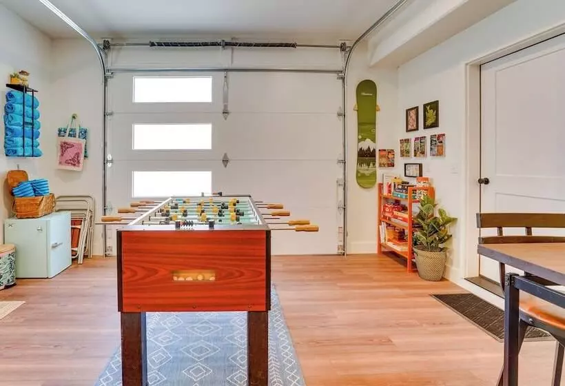 Swanton Retreat W/ Game Room, Hot Tub & Trails!