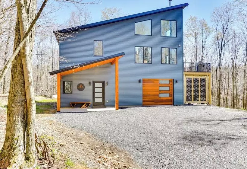 Swanton Retreat W/ Game Room, Hot Tub & Trails!