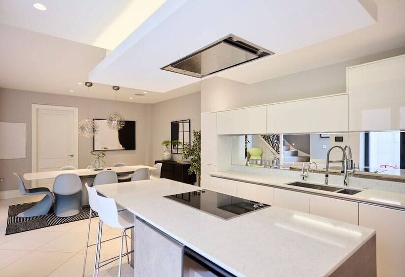 The Regent S Park Scenery   Spacious 3bdr House W/ Garden And Study Room