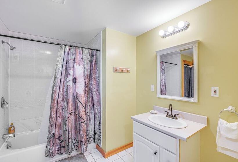 Waterfront Hampden Home On Hermon Pond!