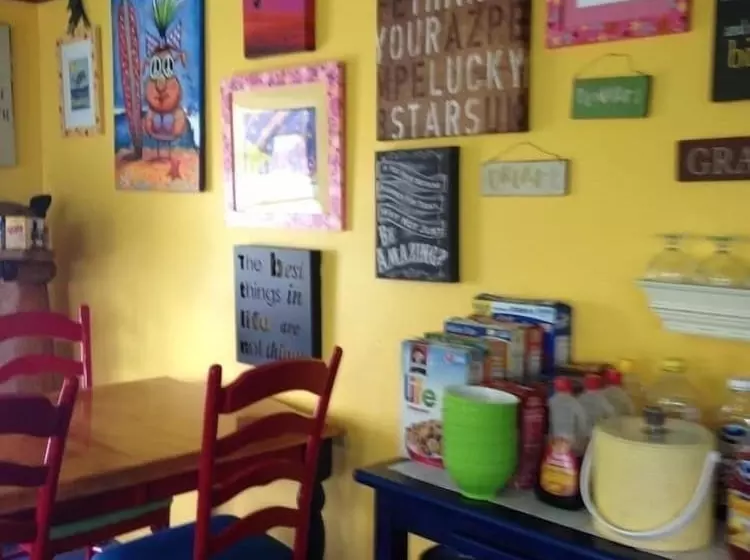 Aamiaismajoitus (B&B) The Blue Water House