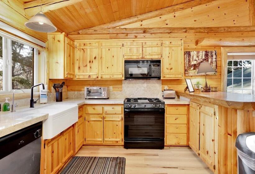 Crescenta Pines Log Cabin #2346